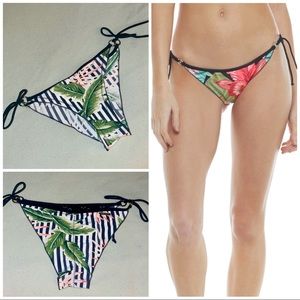 FLORAL BODY GLOVE BOTTOMS! BRAND NEW, NEVER WORN ✨